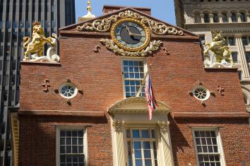 Clock w Unicorn & Lion